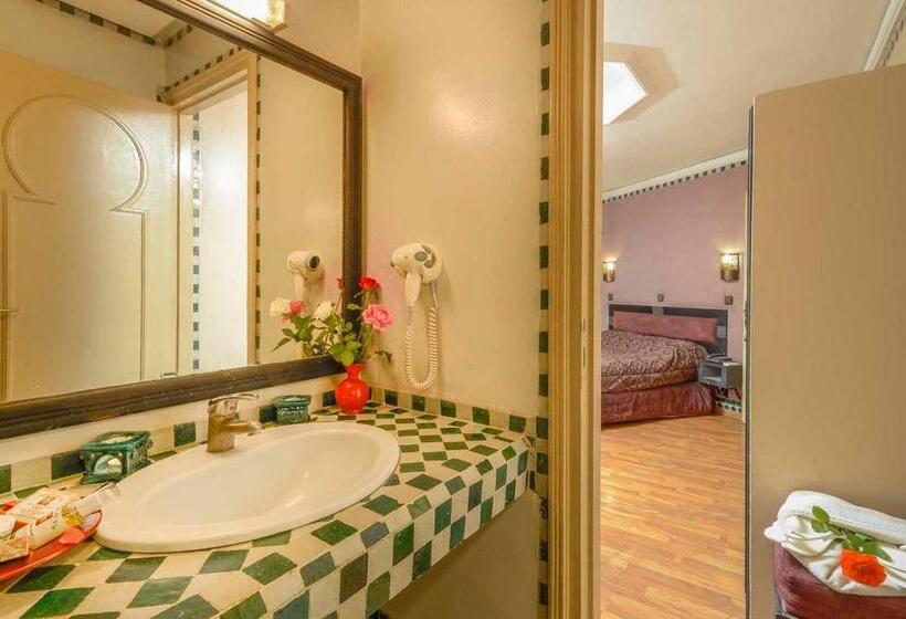 Standard Triple Room, Islane