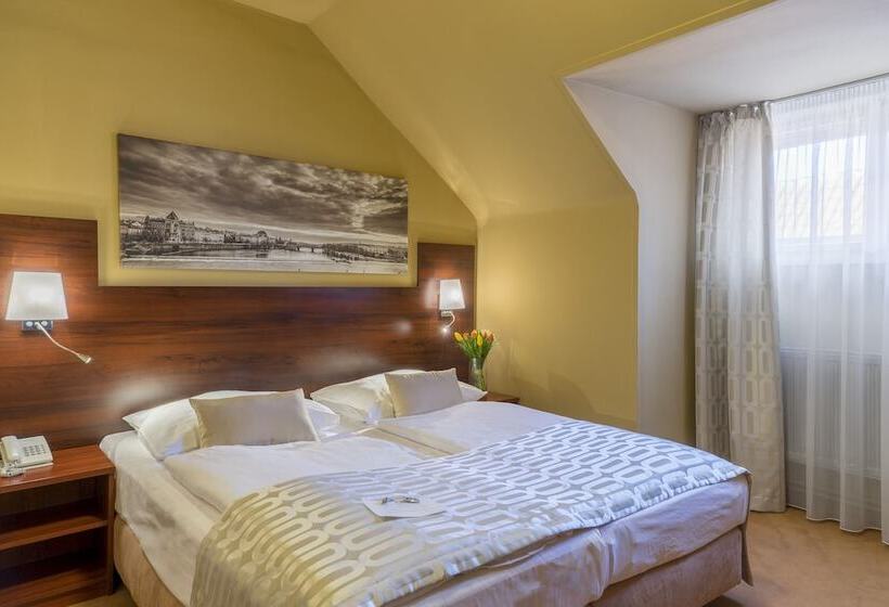 اتاق لوکس, Pytloun Kampa Garden Hotel Prague