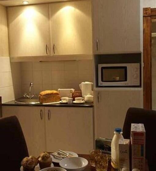 سوئیت 2 خوابه, Peermont Mondior