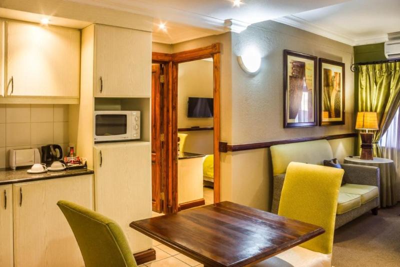 سوئیت 2 خوابه, Peermont Mondior