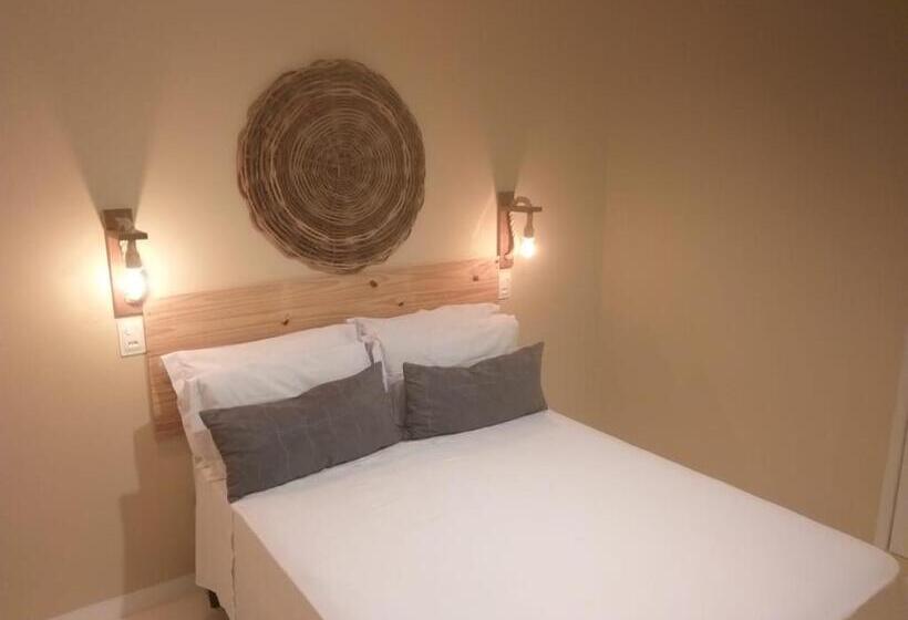 スタンダードトリプルルーム, Pousada Mareia