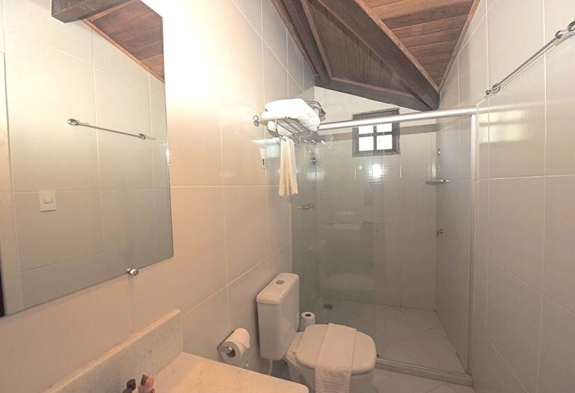 スタンダードトリプルルーム, Pousada Mareia