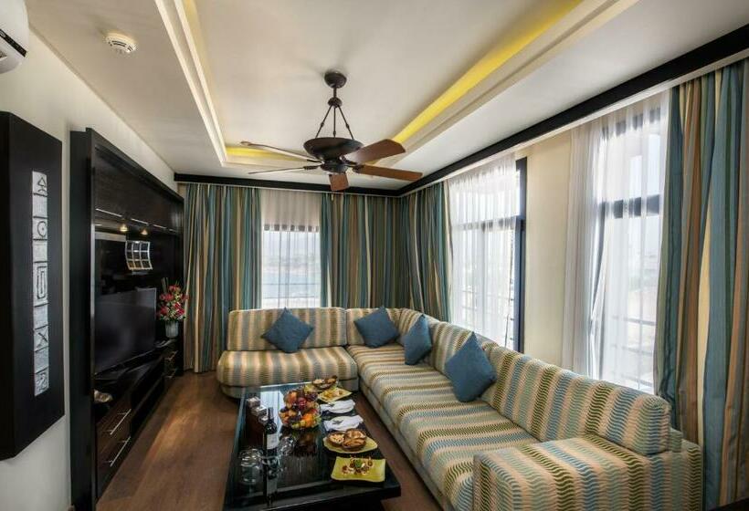 سوییت اجرایی, Reef Oasis Blue Bay Resort & Spa