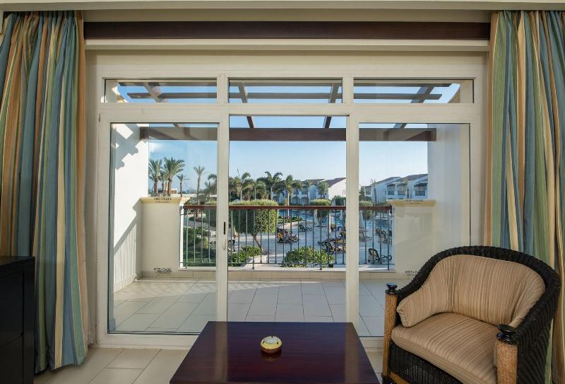 اتاق لوکس, Reef Oasis Blue Bay Resort & Spa