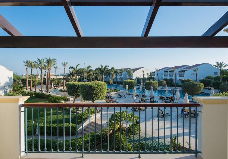 اتاق لوکس, Reef Oasis Blue Bay Resort & Spa