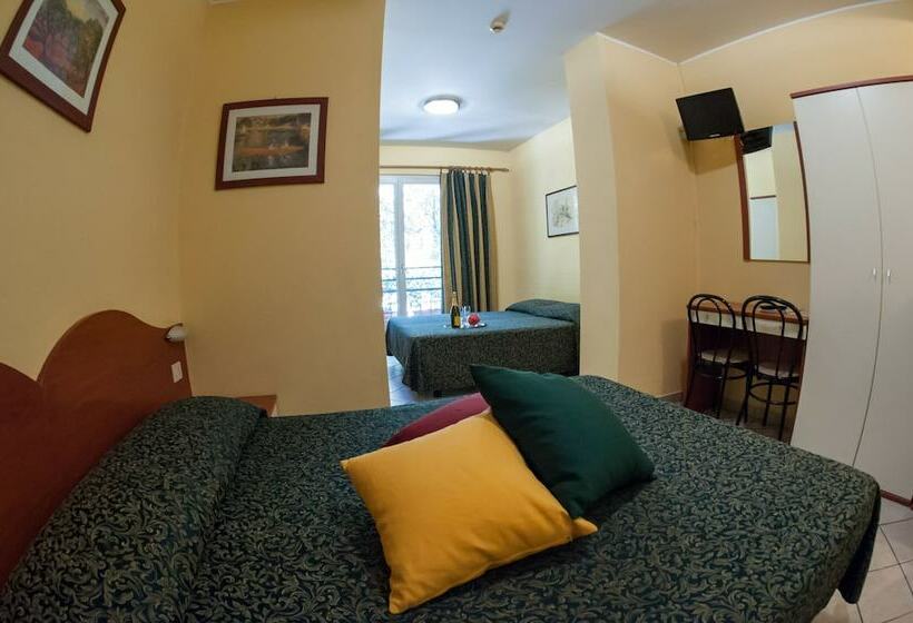 اتاق استاندارد چهار تخته, The Best