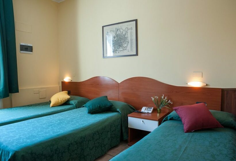 اتاق استاندارد چهار تخته, The Best