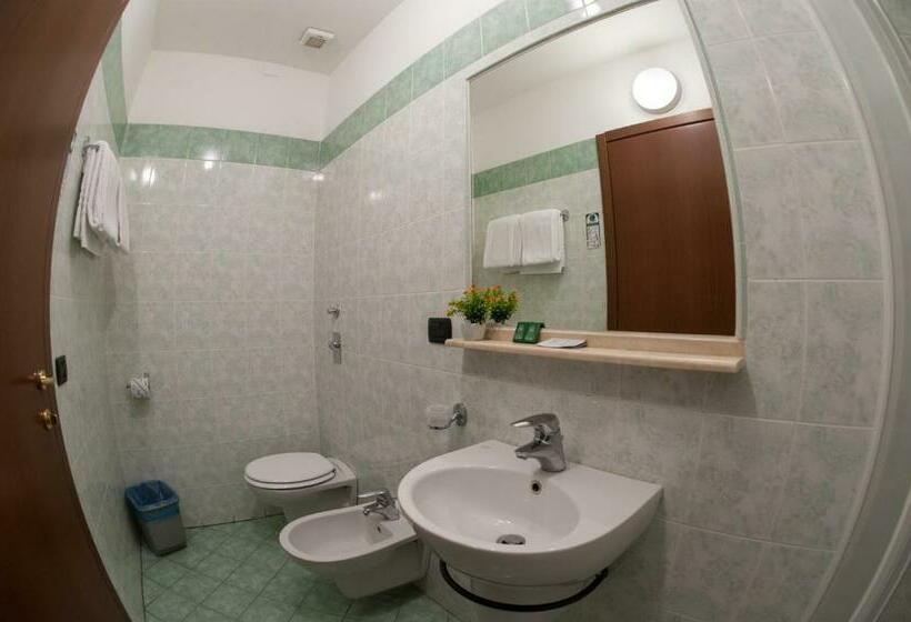 اتاق استاندارد, The Best