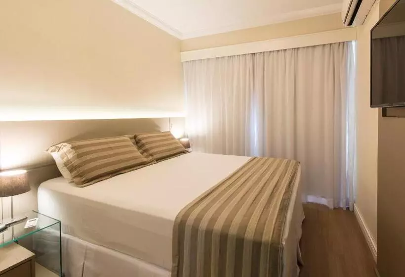 Deluxe-sviitti, Tsue The Palace Flat