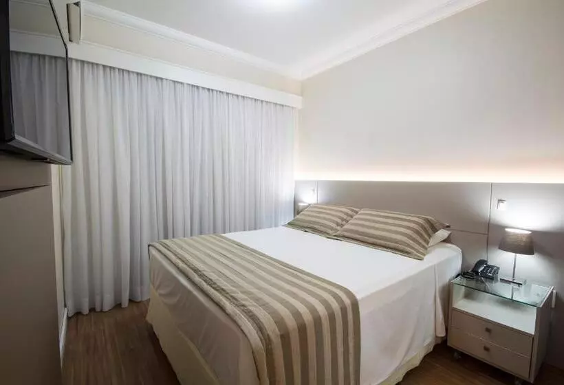 Deluxe-sviitti, Tsue The Palace Flat