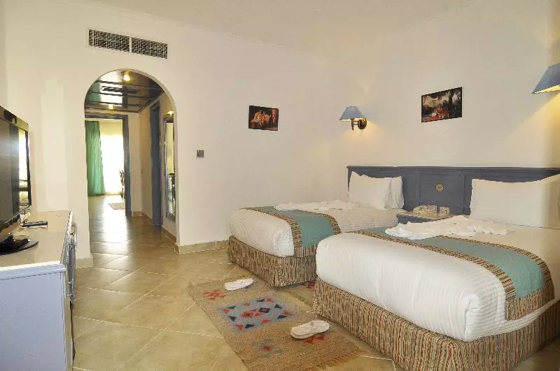 اتاق خانوادگی با چشمانداز باغ, Sunrise Royal Makadi Resort