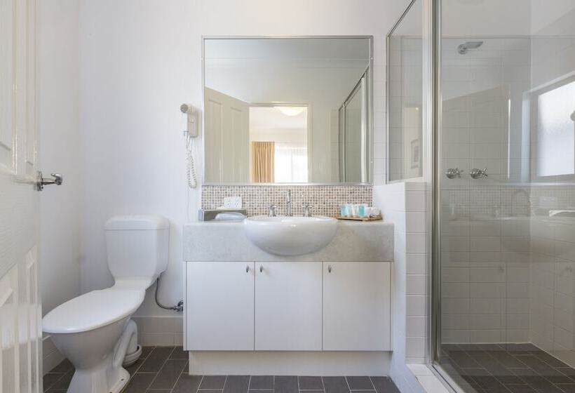 Апартаменты 3 Спальни, Leeuwin Apartments