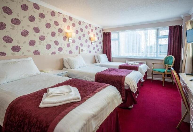 スタンダードトリプルルーム, Barrowfield