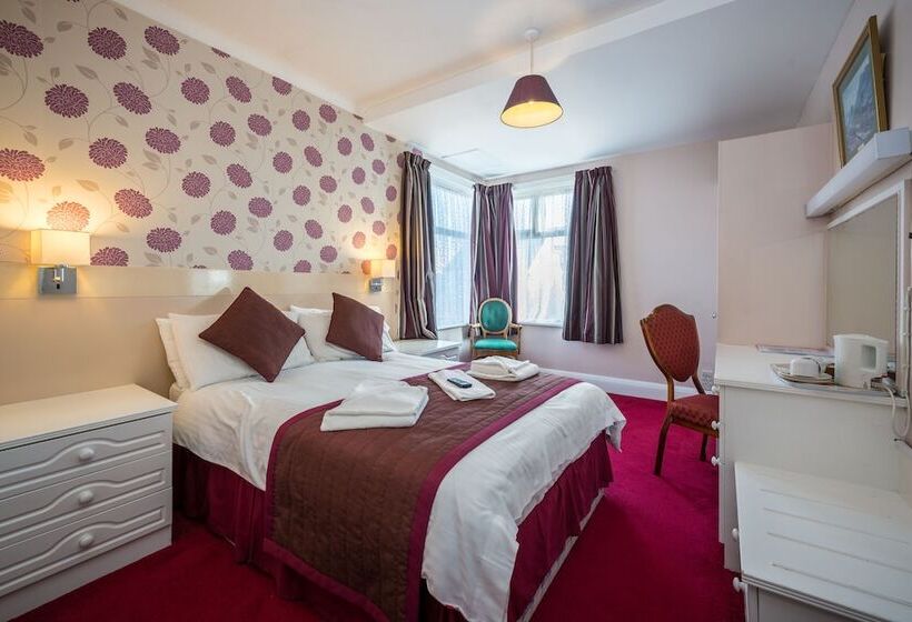 スタンダードルーム, Barrowfield