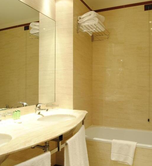 חדר סטנדרט לשלושה, Capannelle Roma