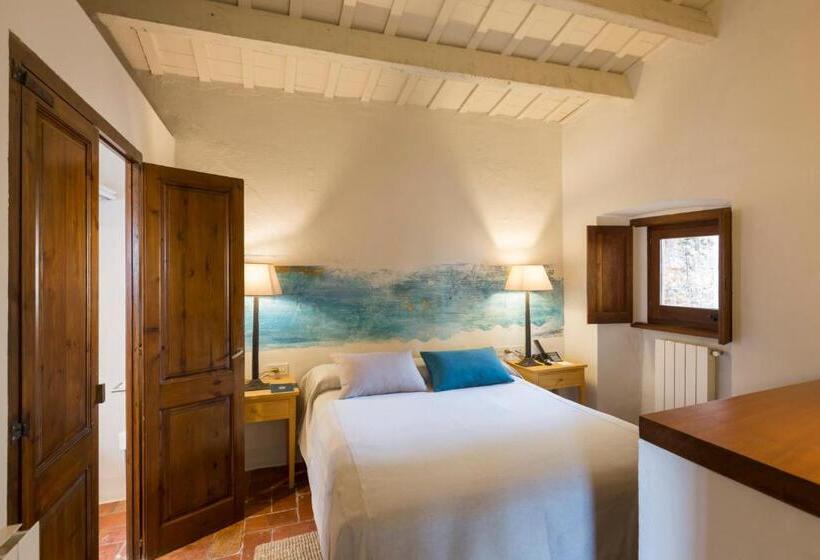 غرفة أساسية, Del Teatre  Adults Only