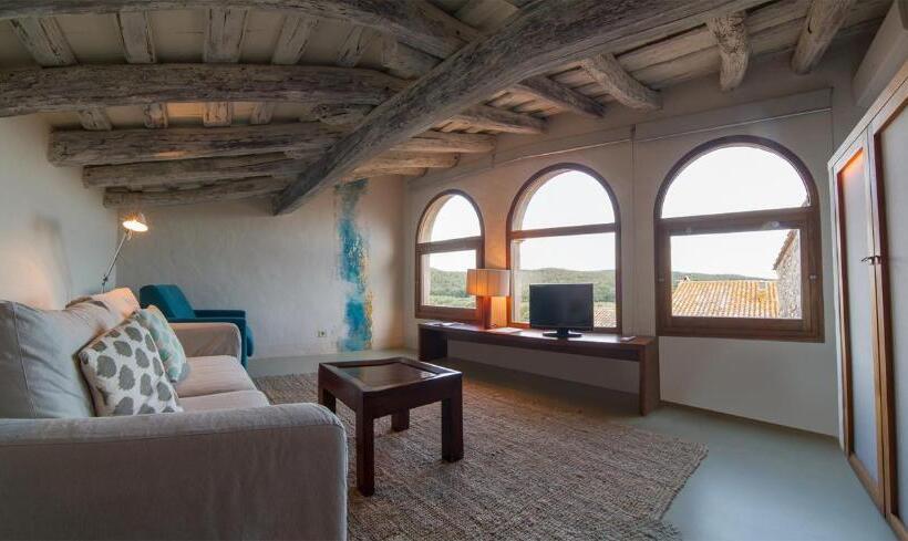 جناح سينيور, Del Teatre  Adults Only