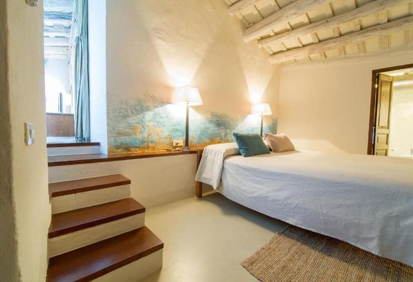 جناح سينيور, Del Teatre  Adults Only