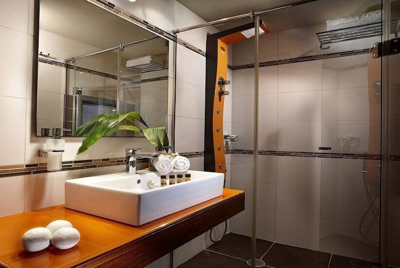 Номер Superior Вид на Сад, Galaxy