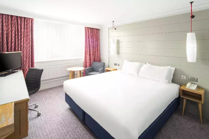 اتاق پرمیوم, Holiday Inn Peterborough West, An Ihg