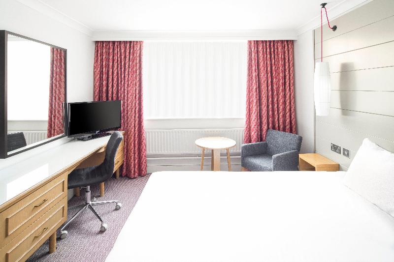 キングサイズベッドのスタンダードルーム, Holiday Inn Peterborough West, An Ihg