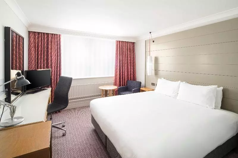 اتاق استاندارد با تخت بزرگ, Holiday Inn Peterborough West, An Ihg