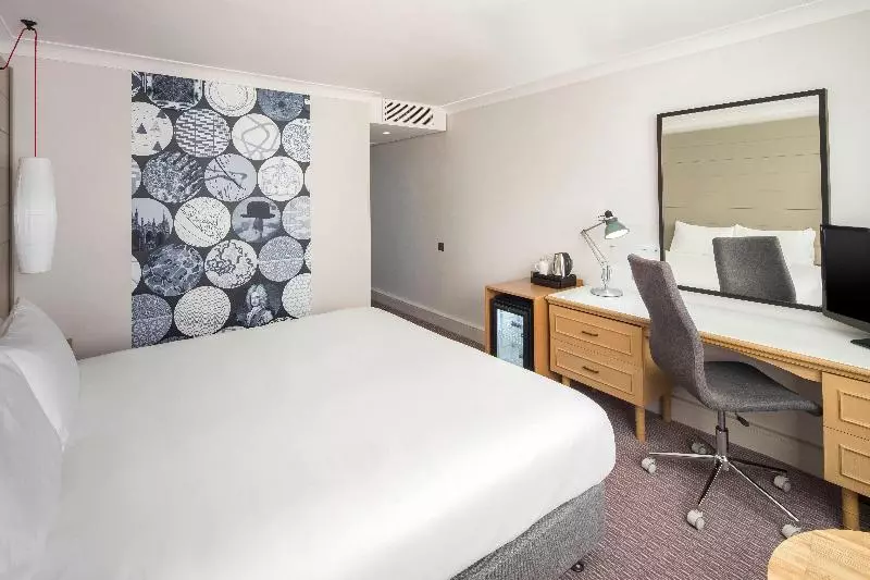 اتاق استاندارد با تخت بزرگ, Holiday Inn Peterborough West, An Ihg