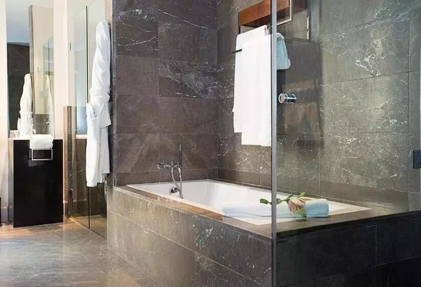 سوییت جونیور, Hospes Palacio Del Bailio, A Member Of Design Hotels