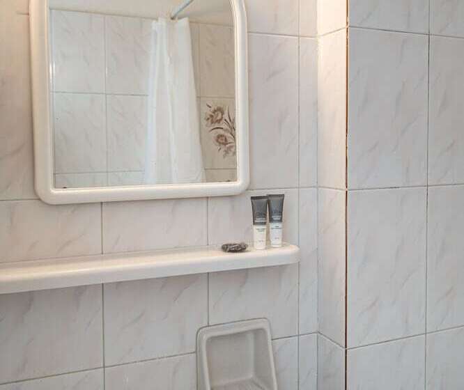 Standardzimmer, Ikaros