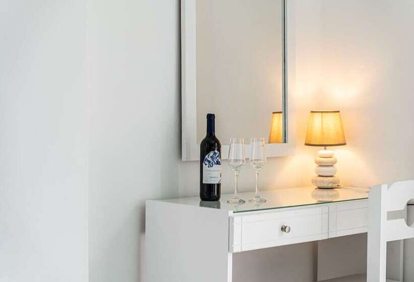 Chambre Standard, Ikaros