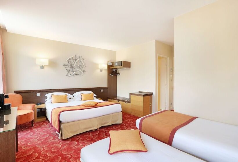 اتاق استاندارد چهار تخته, Le Grand Hôtel De Normandie