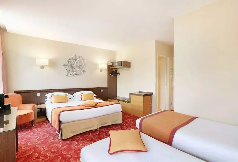 اتاق استاندارد چهار تخته, Le Grand Hôtel De Normandie