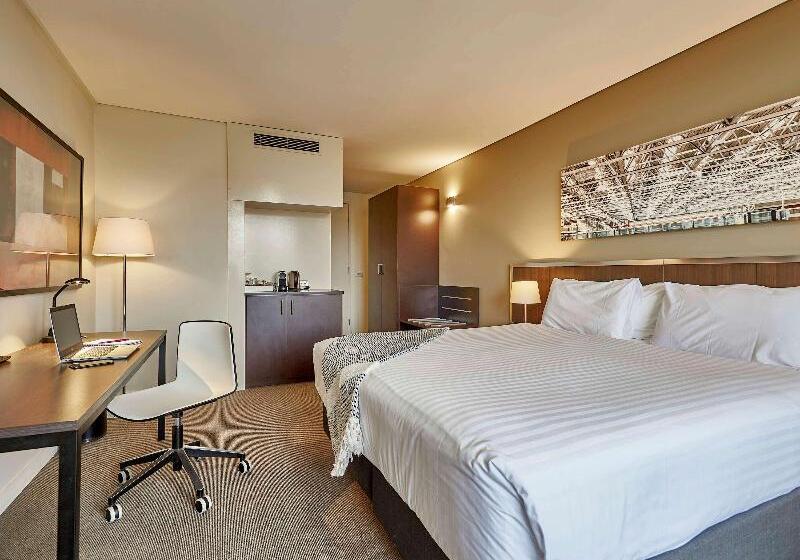 חדר סטנדרט עם מרפסת, Mercure Perth On Hay