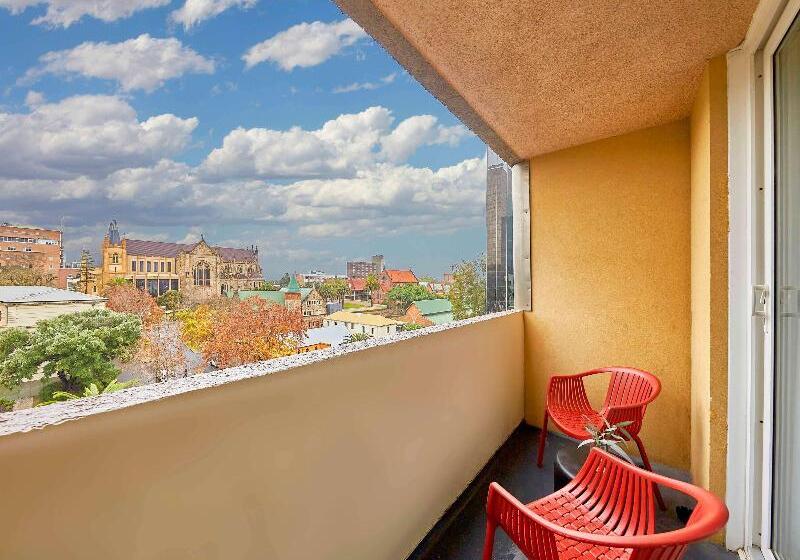 חדר סטנדרט עם מרפסת, Mercure Perth On Hay