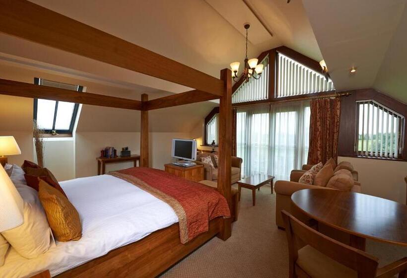 펜트하우스 룸, Morley Hayes