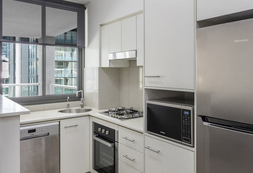 דירת חדר, Oaks Brisbane On Margaret Suites