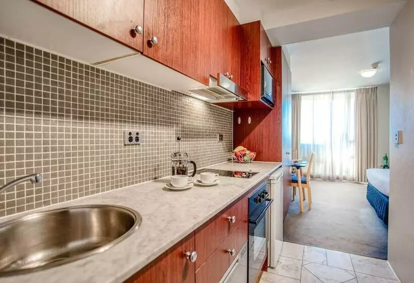 Superior-studio, Park Regis Concierge Apartments