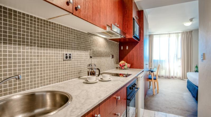 סטודיו סופריור, Park Regis Concierge Apartments