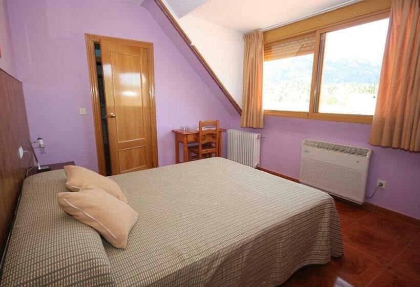 屋根裏部屋風スタンダードルーム, Rural Montana De Cazorla