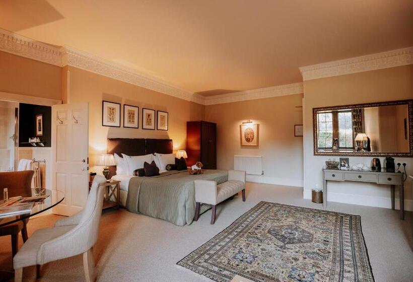 高级大房间, Swinton Park