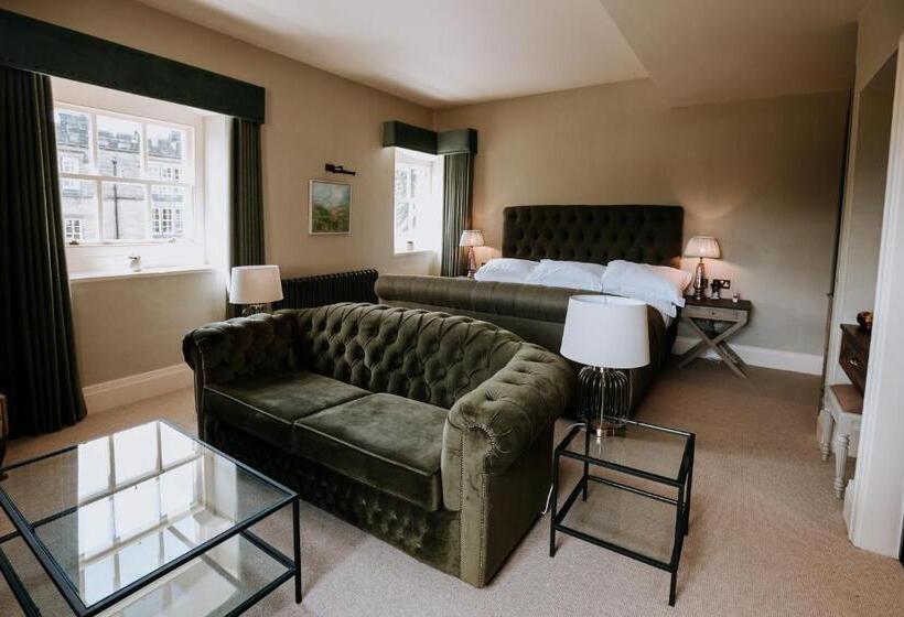 غرفة سوبيريور, Swinton Park