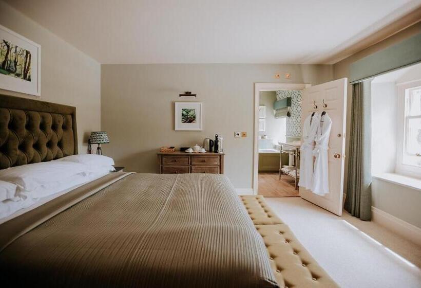 غرفة كلاسيكية, Swinton Park