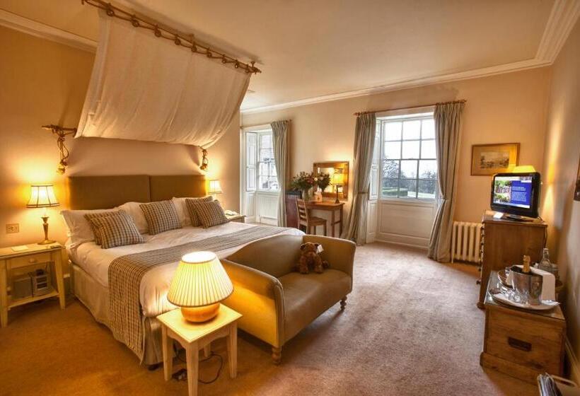 غرفة كلاسيكية, Swinton Park