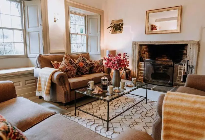 ４ベッドルームハウス, Swinton Park
