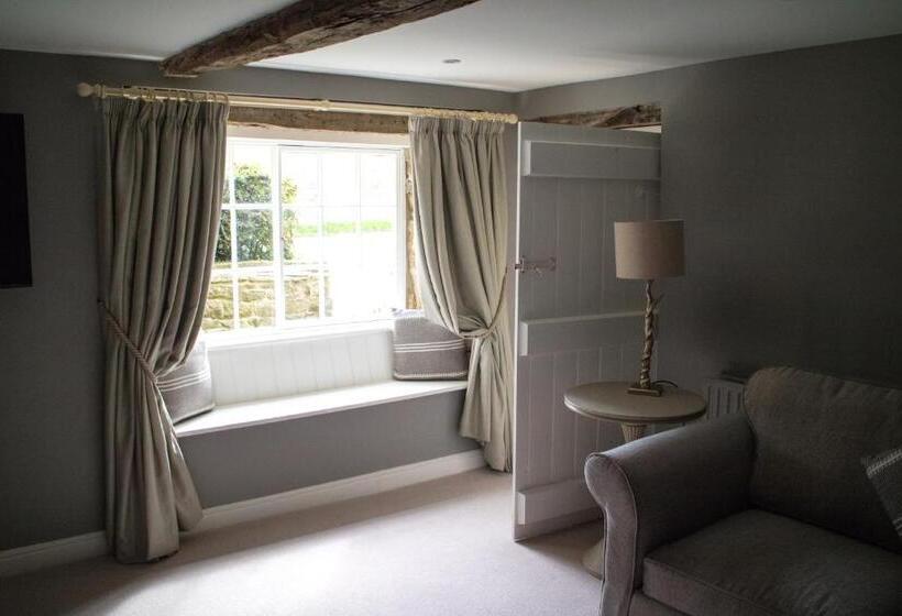 3间卧室的房子, Swinton Park