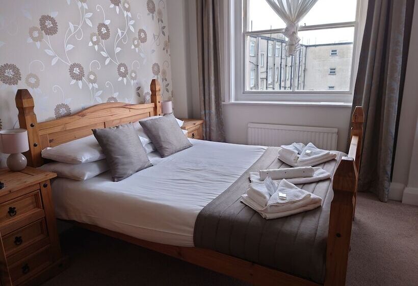 스탠다드 룸, The Cumberland