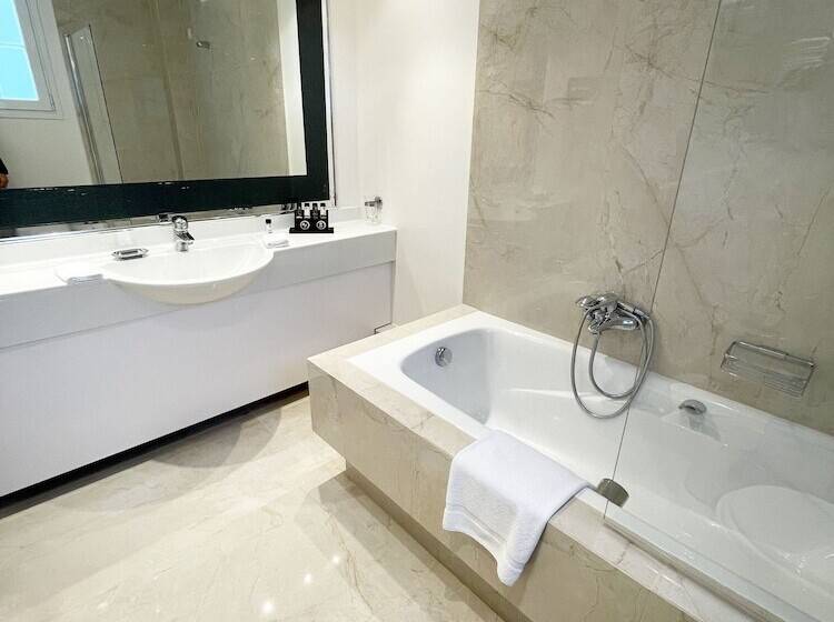 סוויטת דלוקס 2 חדרים, Theoxenia House