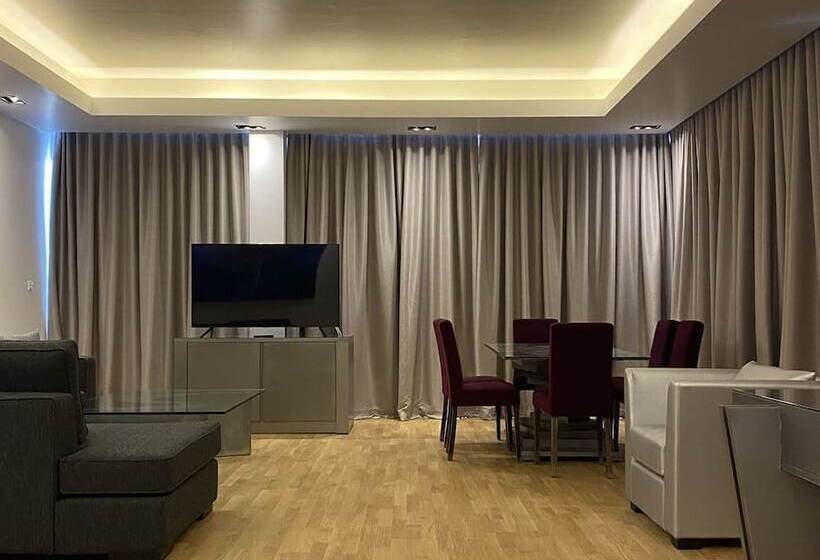 סוויטה, Theoxenia House