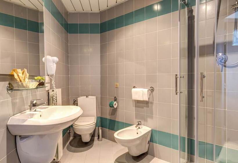 اتاق استاندارد با بالکن, Tuscany Inn