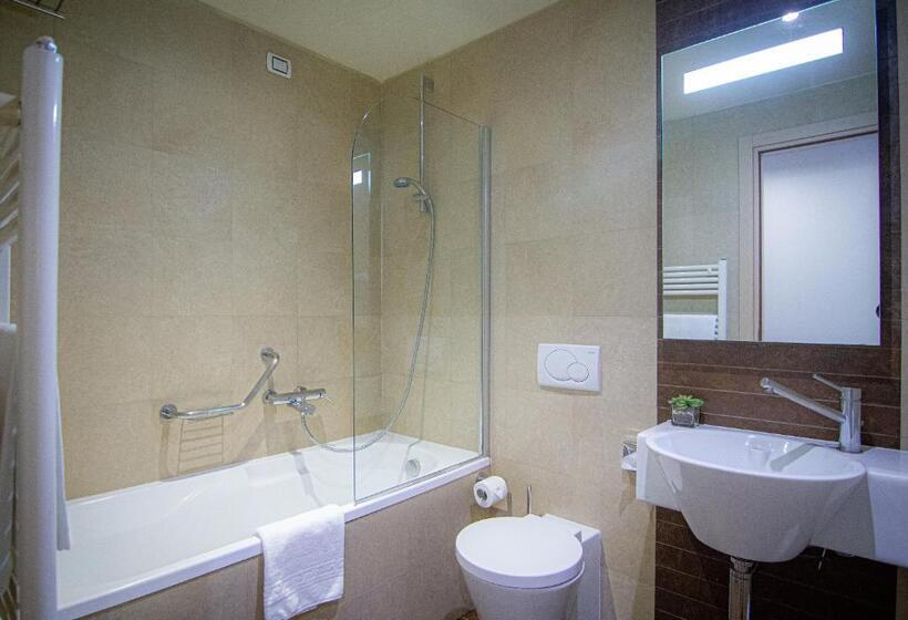 Номер Стандарт, Tuscany Inn